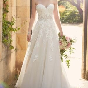 LIKE NEW ESSENSE OF AUSTRALIA WEDDING DRESS